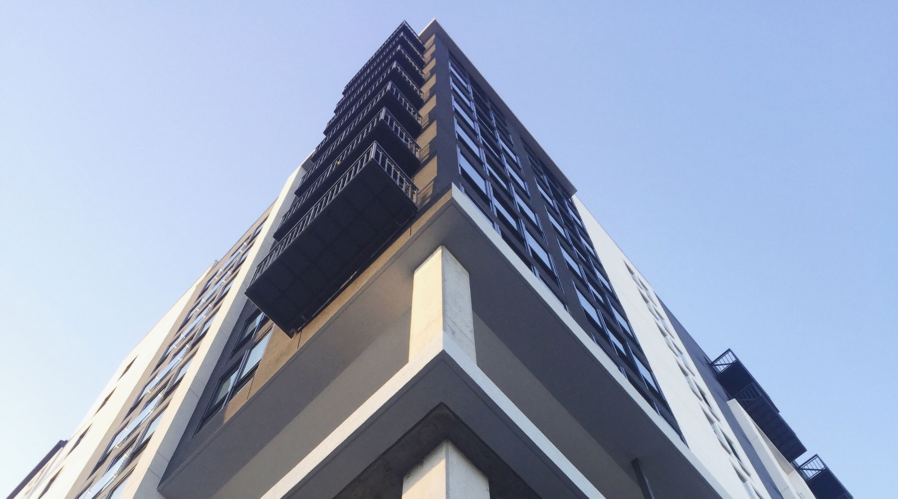 19J Midtown High-Rise apartments